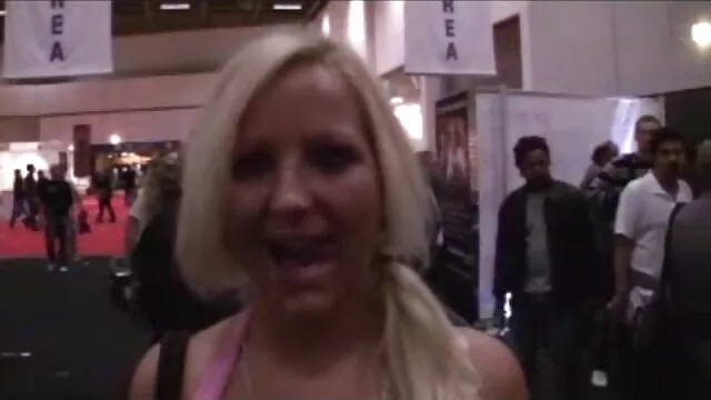 XXX geen registratie  De jonge vrouw in de casting om een nieuw orgasme te amateur potno krijgen