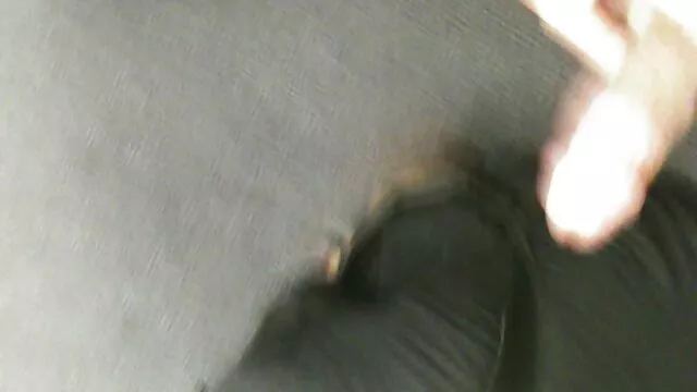XXX geen registratie  Volwassen blonde wandelend in harige kutje met pornos español gratis sandalen