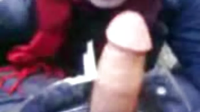 XXX geen registratie  Bruinharige vrouwen hebben geen bezwaar femeii xxx tegen seks dat is zeer goed