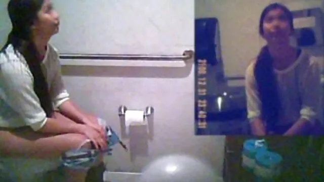 XXX geen registratie  Lesbisch orgasme geil van dikke dildo met dikke vrouwen sexfilm acne