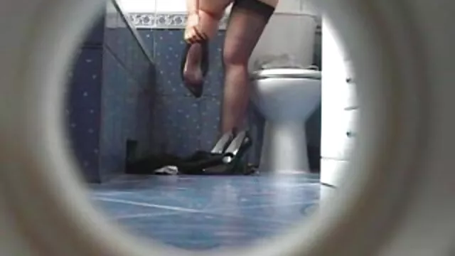 XXX geen registratie  Verbazingwekkende Mia kwam naar een ervaren masseur filme pono gratuite