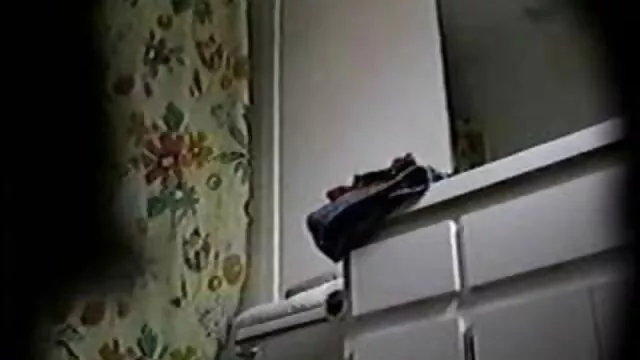 XXX geen registratie  Twee fime xxxl meisjes aaien penis