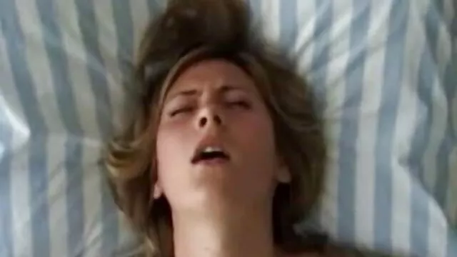 XXX geen registratie  De man neemt tong op sweet gratis pirno clit een mooie vrouw die 69 poseert