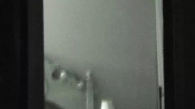 XXX geen registratie  Mooi meisje veranderde kut in slapende man video porno mp3 gratis