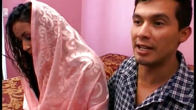 XXX geen registratie  Mooie vrouwen helpen gratis hd pornofilm een man masturberen