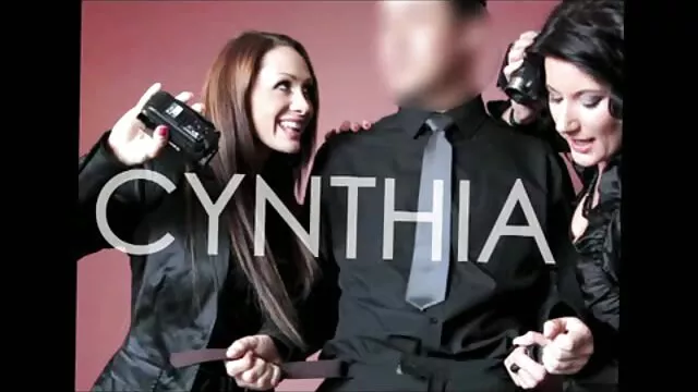 XXX geen registratie  Gespierde nederlandstalige sexfilms mannen neukten zijn teef.