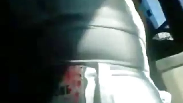 XXX geen registratie  Gespierde xxx sporno mannen hebben meisjes in alle gaten in funky orgie